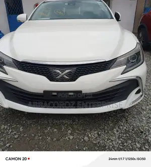 Toyota Mark X 2.5 AWD 2017 White