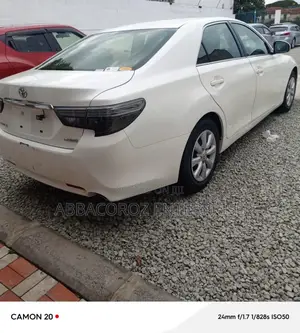 Toyota Mark X 2.5 AWD 2017 White