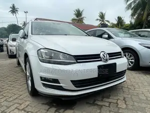 Volkswagen Golf TSI SE 4-Door FWD 2017 White