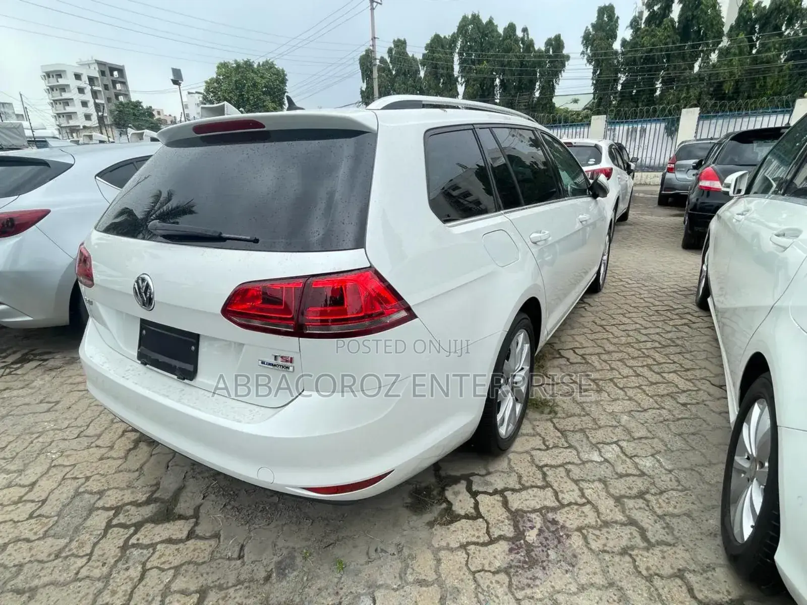 Volkswagen Golf TSI SE 4-Door FWD 2017 White