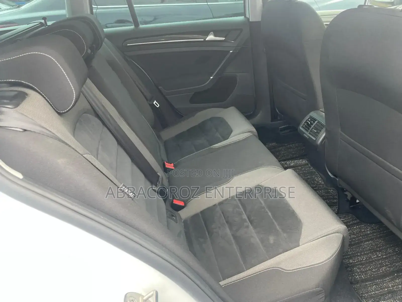 Volkswagen Golf TSI SE 4-Door FWD 2017 White