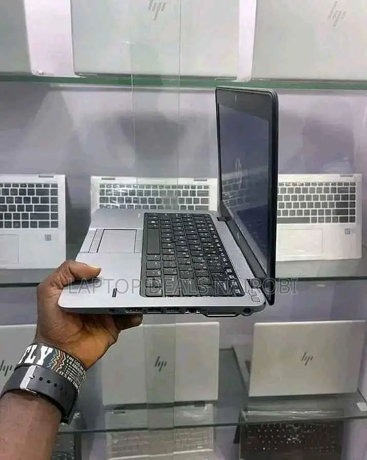 Laptop HP EliteBook 820 G1 8GB Intel Core I7 HDD+SSD 1T