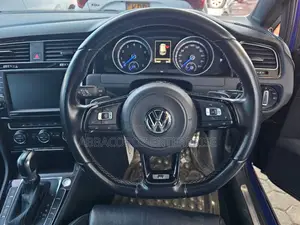 Volkswagen Golf R 4-Door 2016 Blue