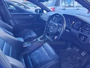 Volkswagen Golf R 4-Door 2016 Blue
