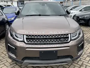 Land Rover Range Rover Evoque HSE 4x4 5-Door 2017 Gold