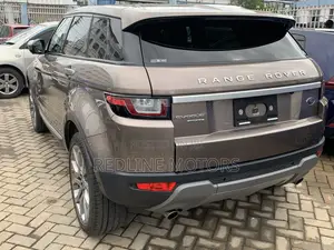 Land Rover Range Rover Evoque HSE 4x4 5-Door 2017 Gold