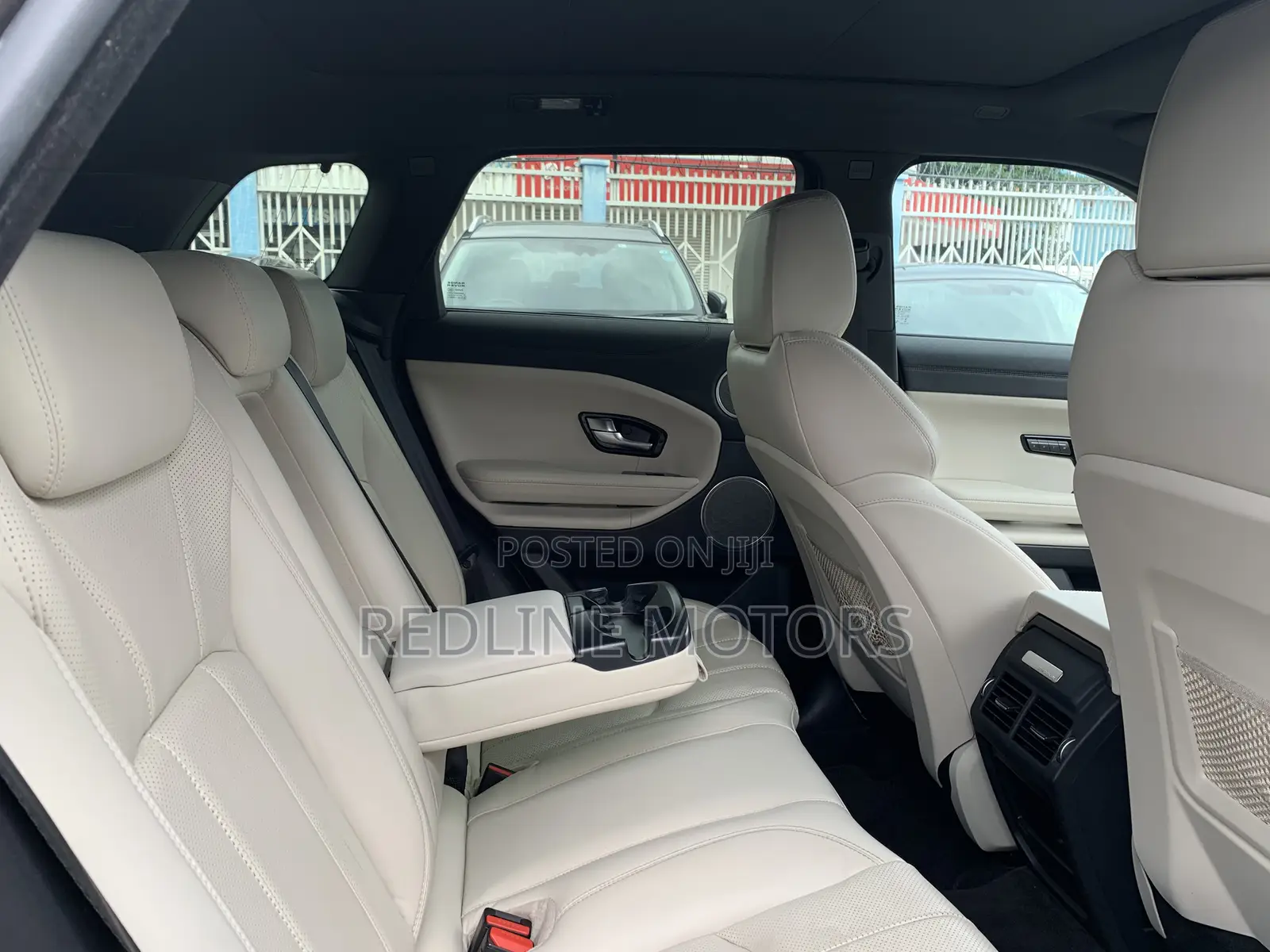 Land Rover Range Rover Evoque HSE 4x4 5-Door 2017 Gold