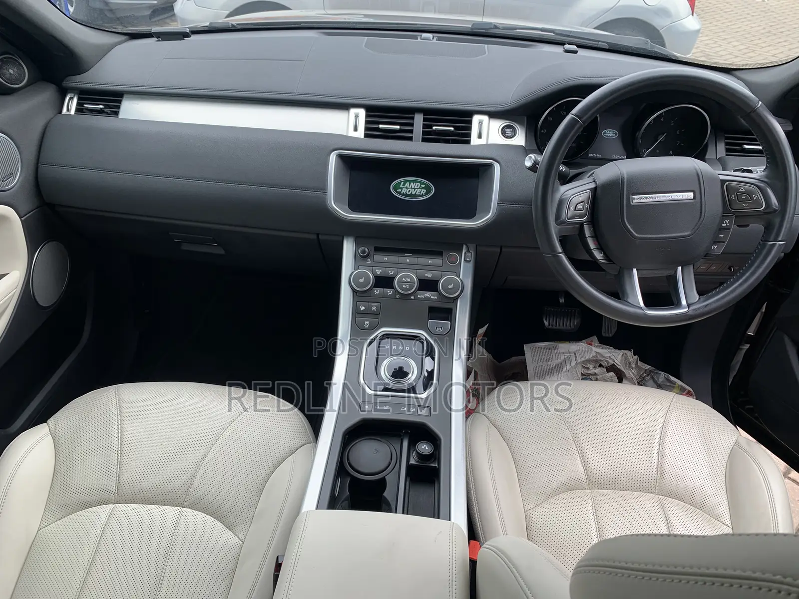 Land Rover Range Rover Evoque HSE 4x4 5-Door 2017 Gold