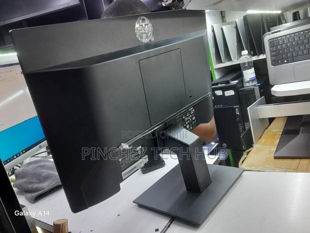 Hp Edge to Edge Monitor