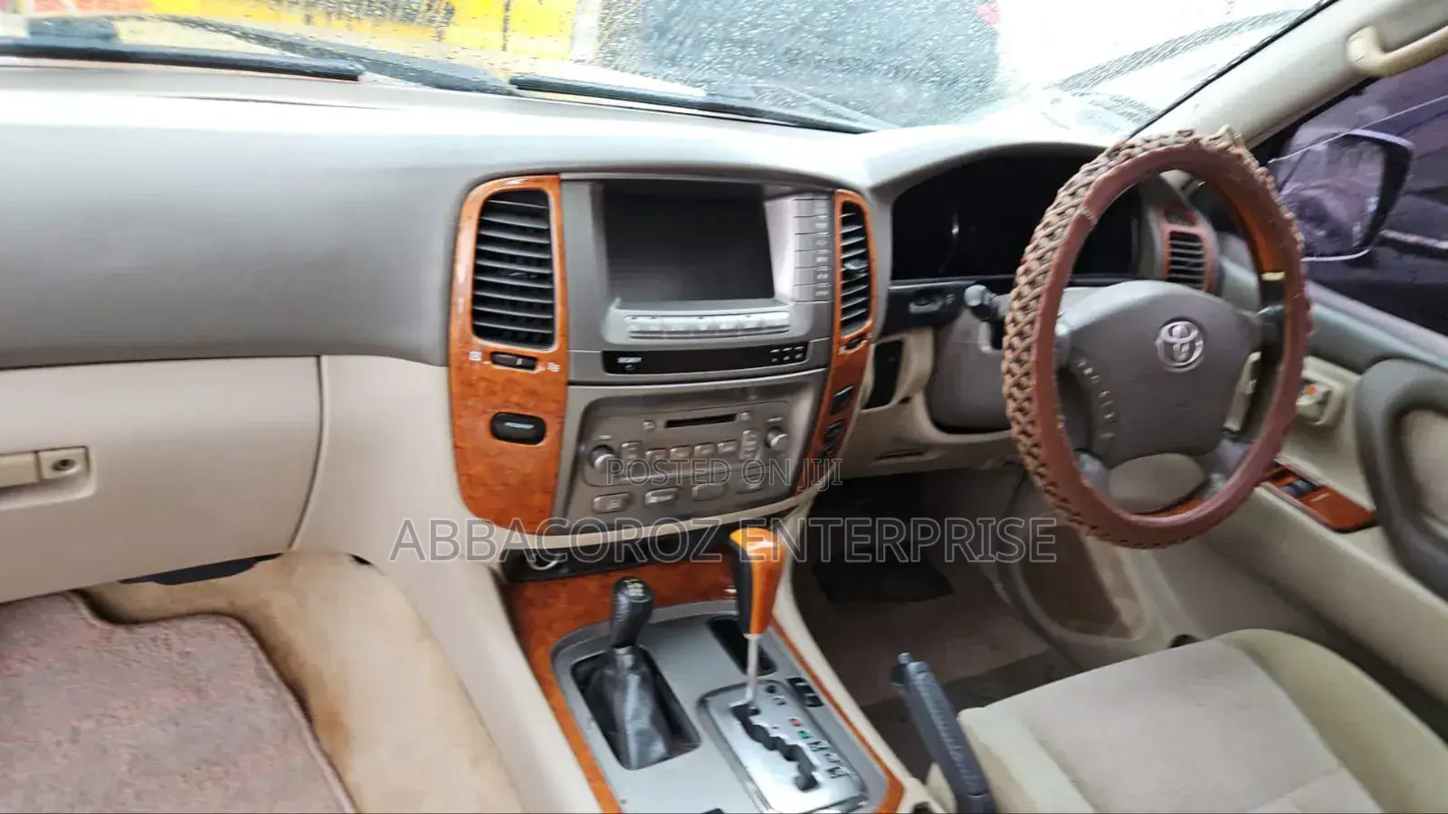 Toyota Land Cruiser HDJ 100 2002 Gold