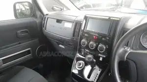 Mitsubishi Delica 2017 Silver