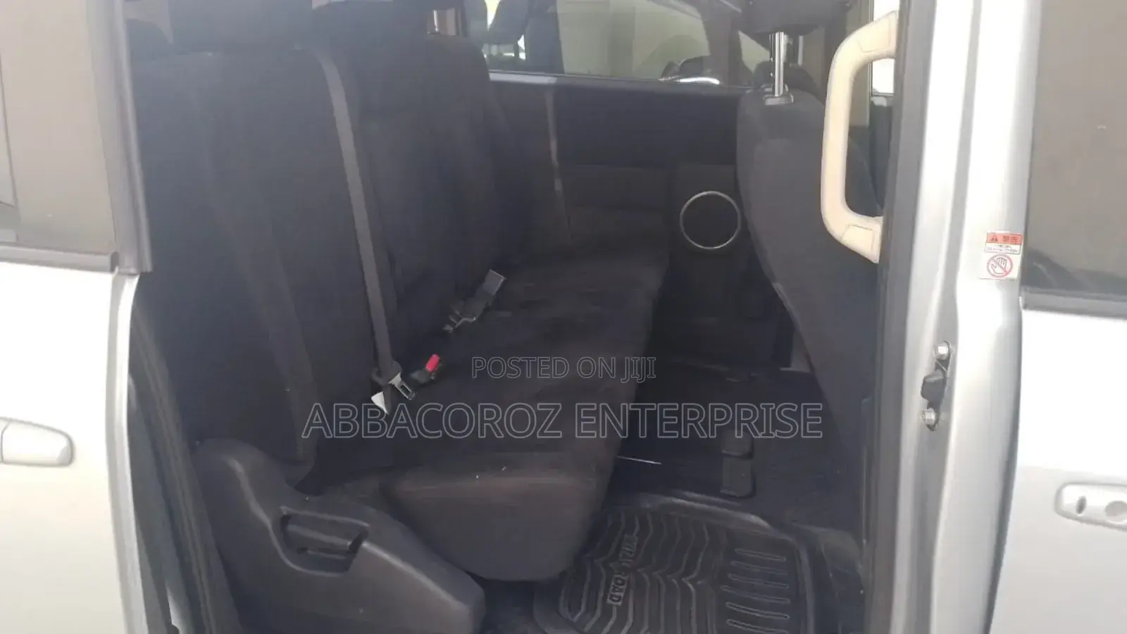 Mitsubishi Delica 2017 Silver