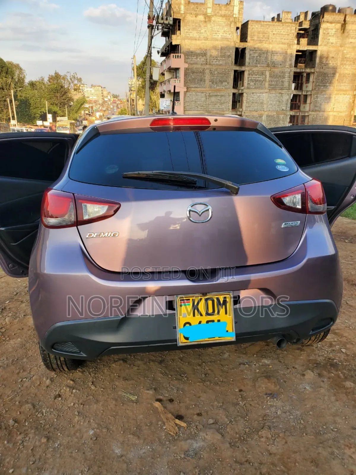 Mazda Demio 2016 Pink