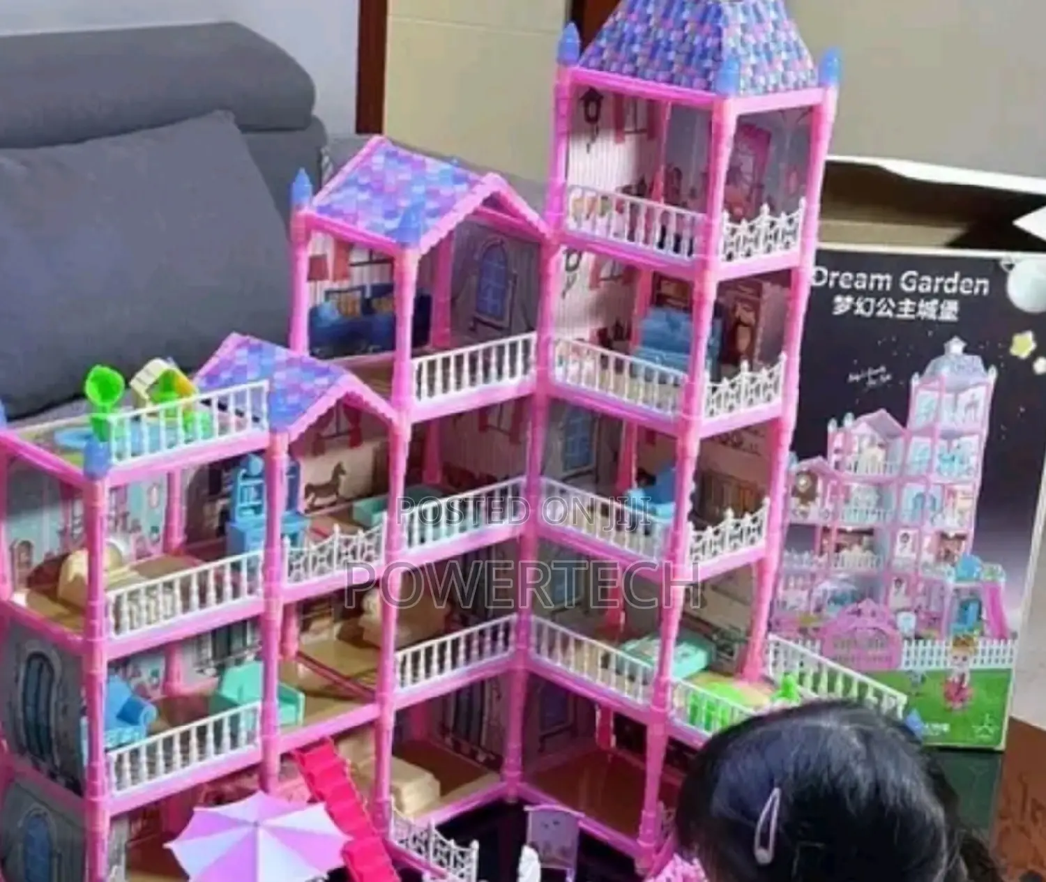 Kids Doll House.