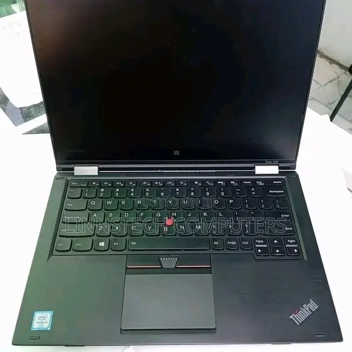 Laptop Lenovo Yoga 260 8GB Intel Core I5 SSD 256GB