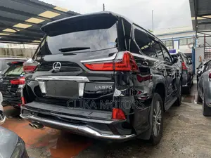 Lexus LX 570 AWD 2017 Matt Black