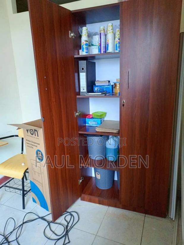 Wardrobe Shelves In - main view