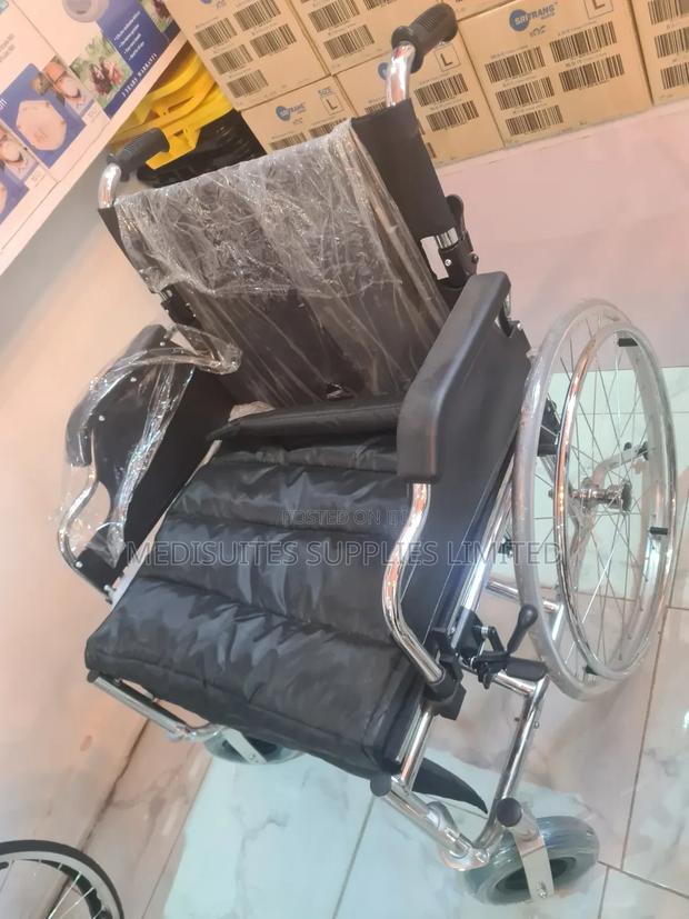 Extra Wide Standard Wheelchair - thumbnail 4