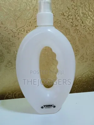Hand-Held Runner Sports Bottle Gym Fitness Drinking Bottle