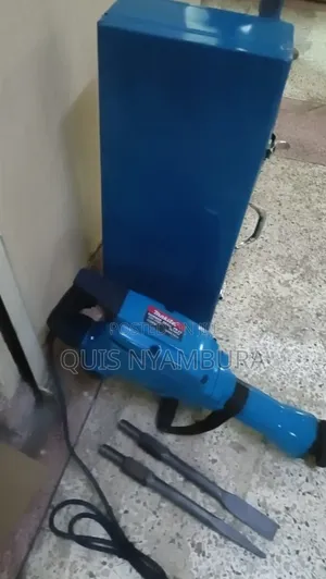 Demolition Hammer, Makita Demolisher