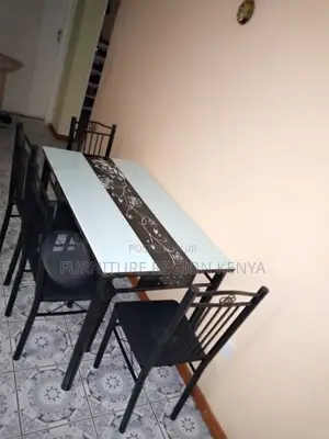 Four Seater Dinning Table Set