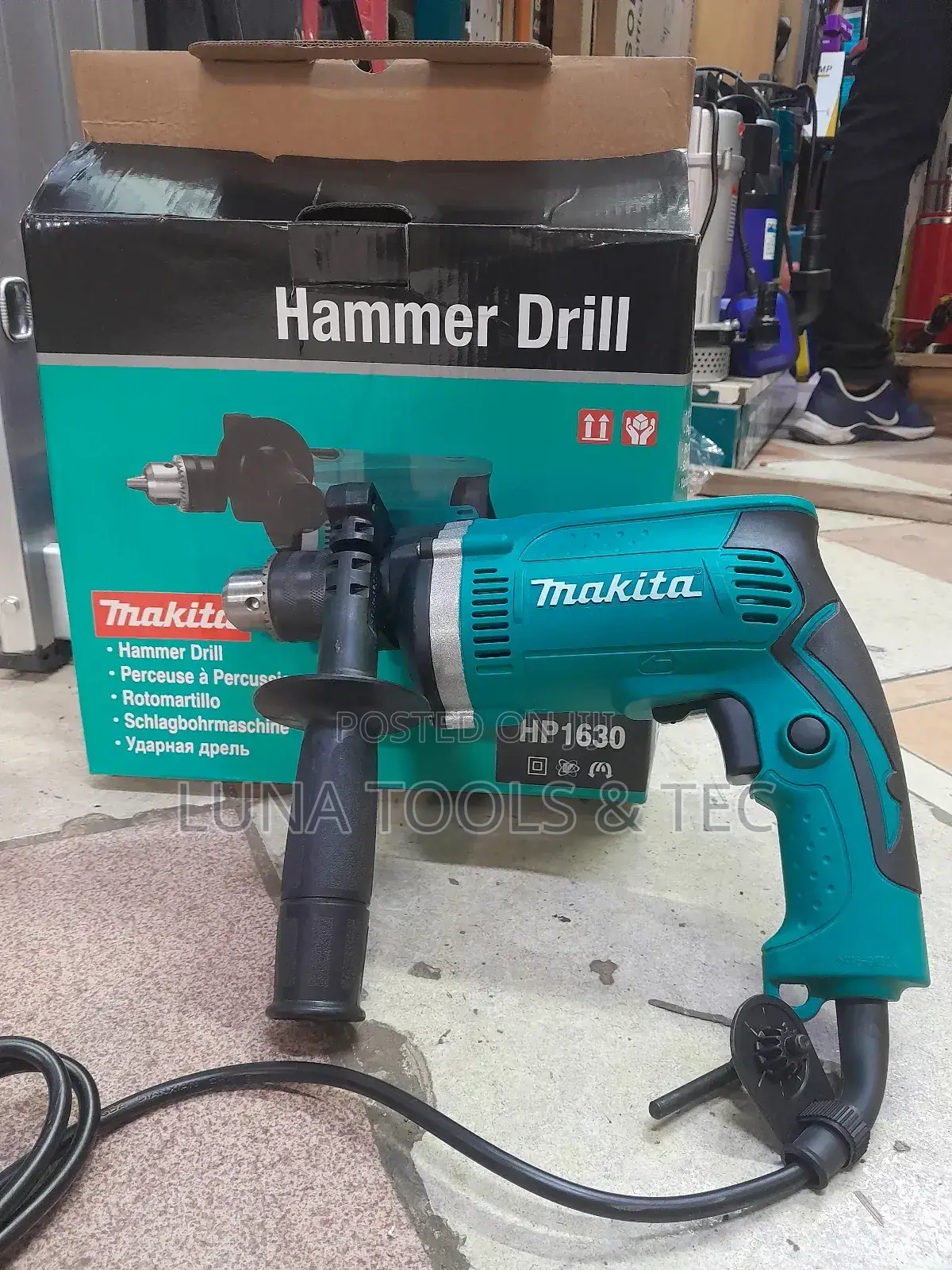 Makita,Hammer Drill,710W.