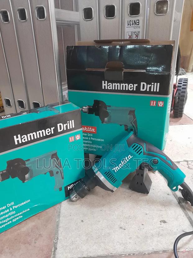PROFESSIONAL, Makita Hammer Drill 710W.