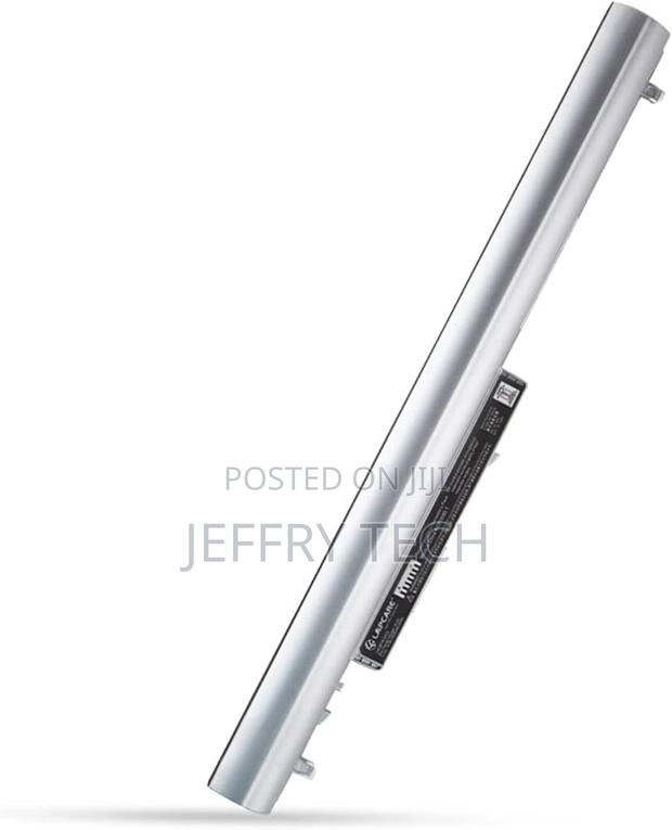 HP LA04 Laptop Battery