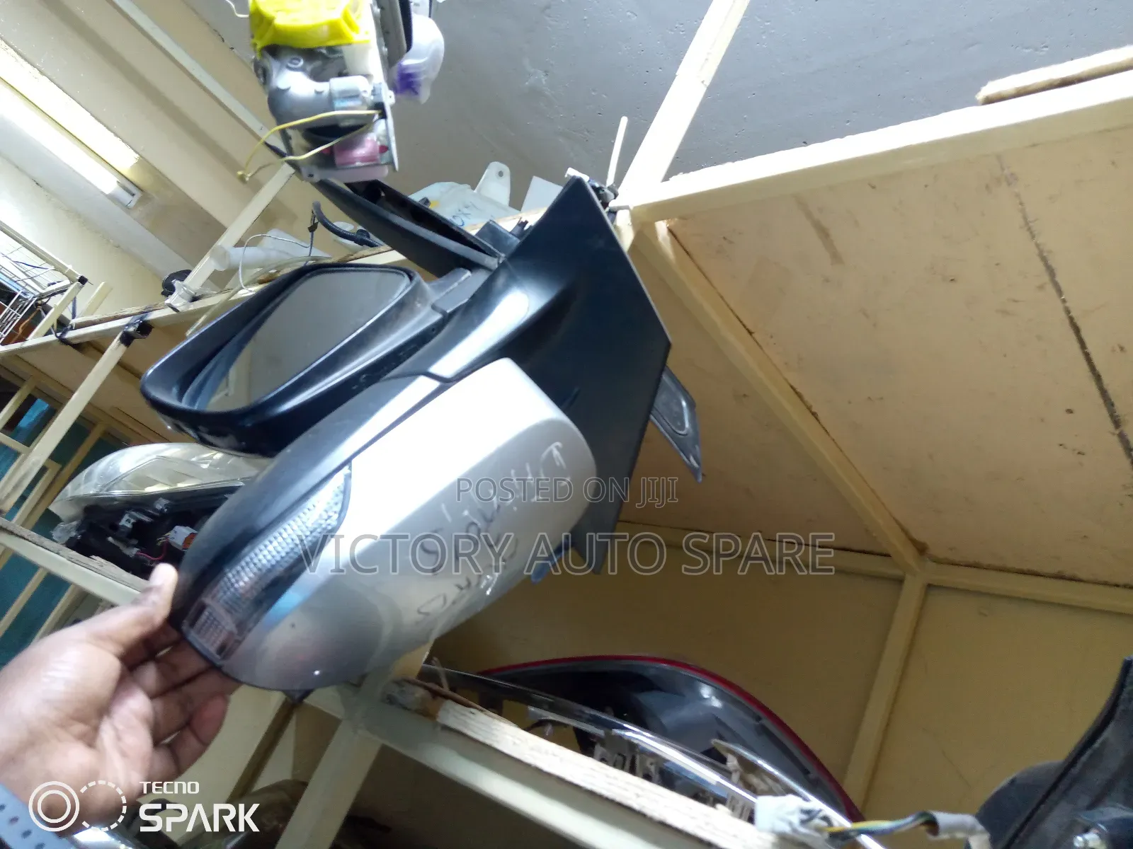 Auris Sidemirror 2015/2016 Model
