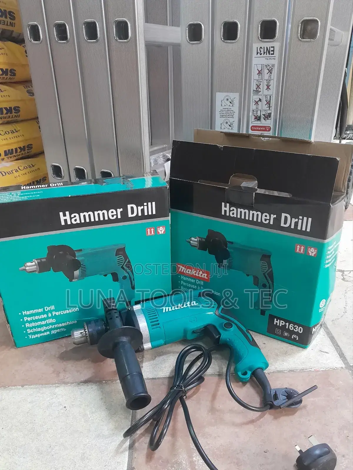 Makita Replaceable Chuck Impact Drill 710W
