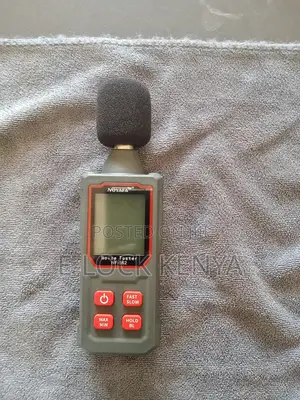 Workplace Decibel Meter for Acoustic Analysis
