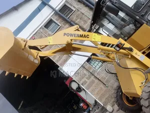 POWERMAC Wheel Loader Diesel Powered Operator.