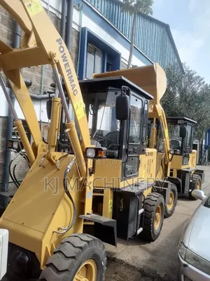 POWERMAC Wheel Loader Diesel Powered Operator.
