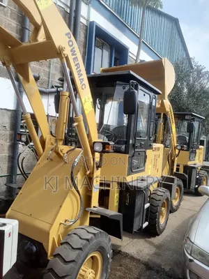 POWERMAC Wheel Loader Diesel Powered Operator.