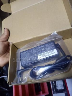 HP Charging Adapter - main view