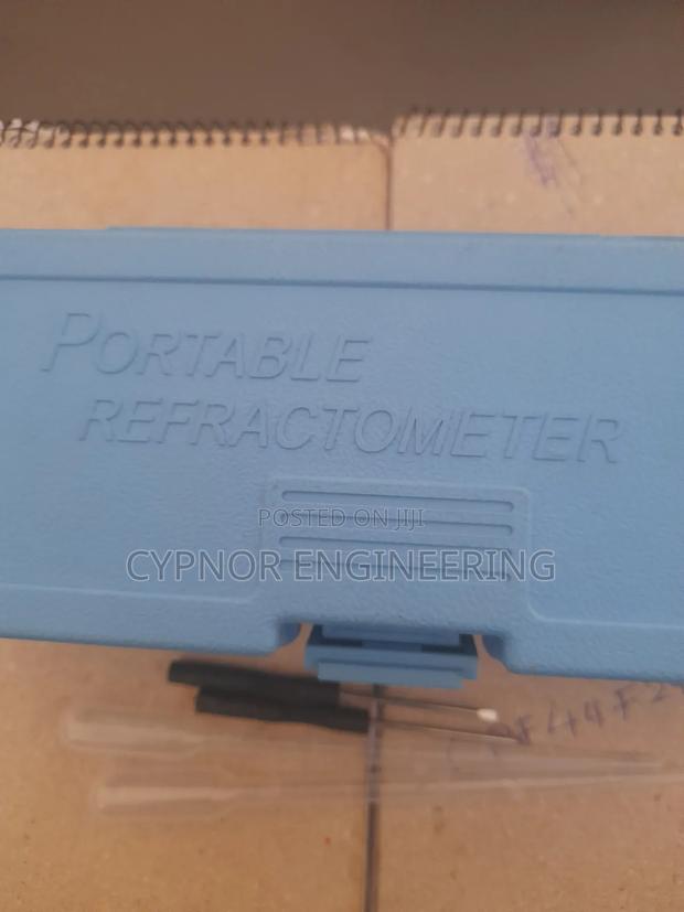 Wine Industry Sugar Refractometer - thumbnail 2