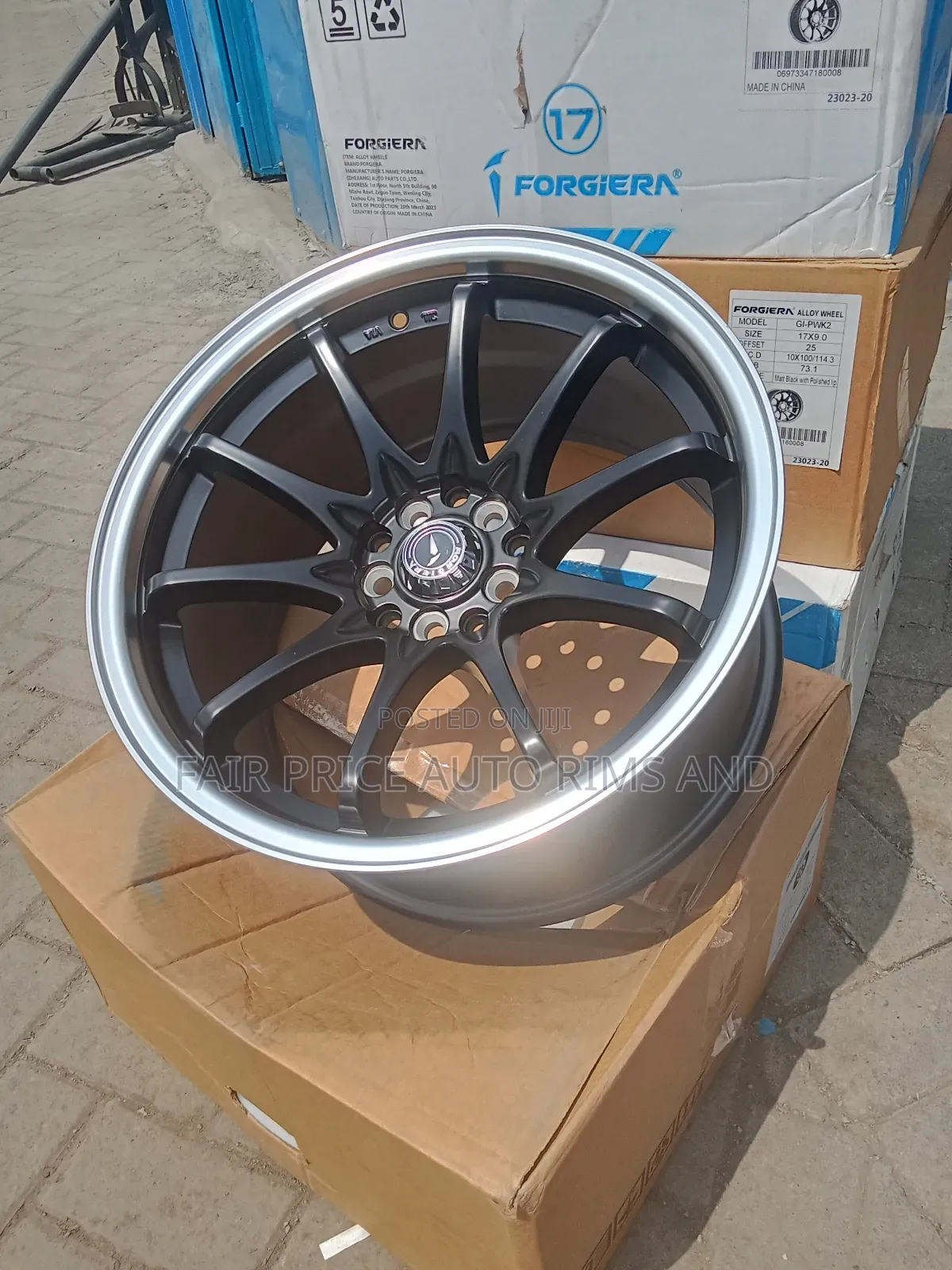 Rims Size 17 and 16 Offset Black Silver Line