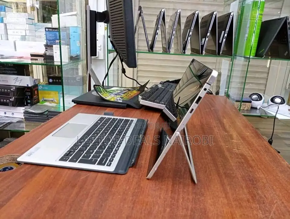 Laptop HP Elite X2 1012 G2 8GB Intel Core I5 SSD 256GB