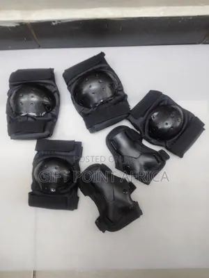 Professional Protective Gear (Guards) for Adults