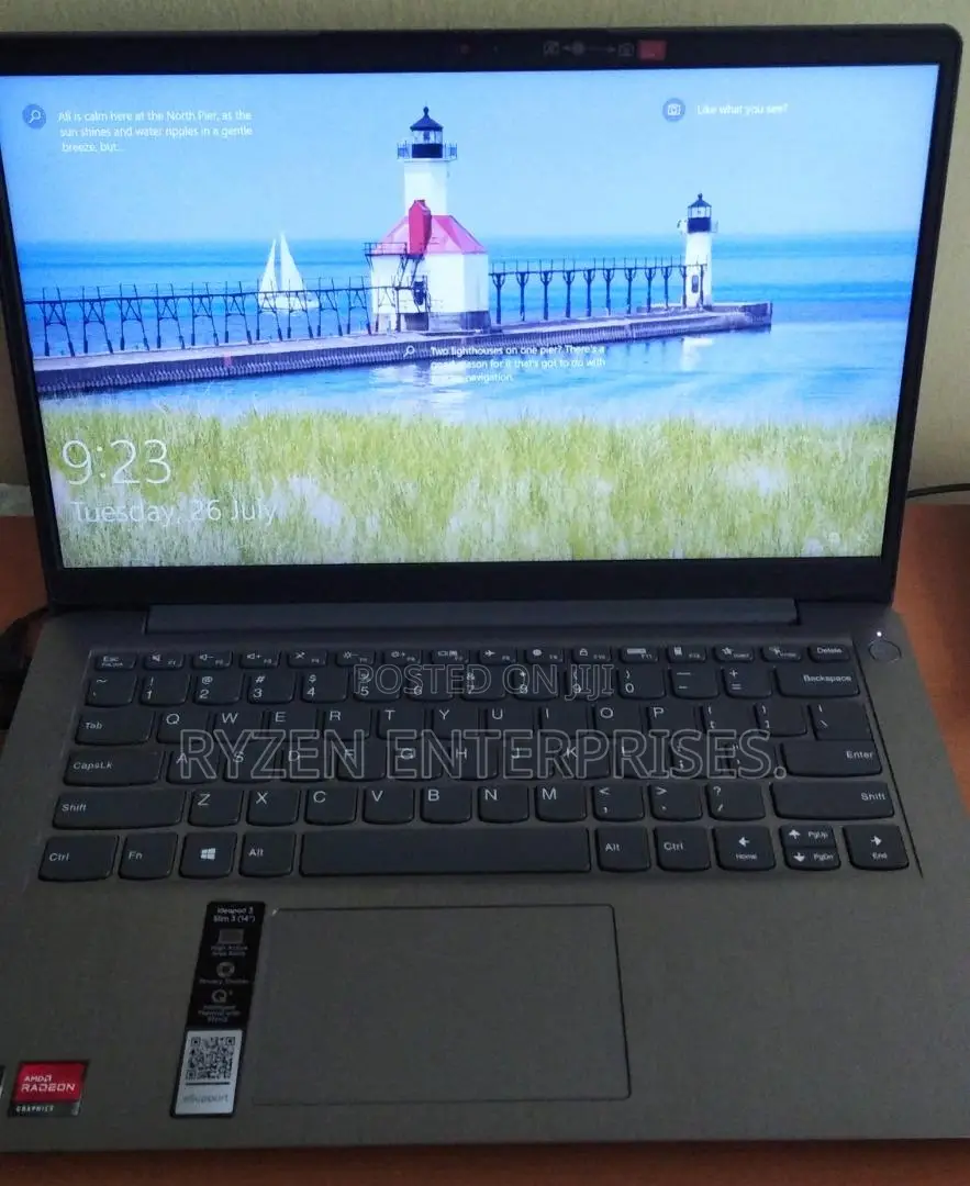 New Laptop Lenovo IdeaPad 1 4GB Intel Core i3 SSD 256GB