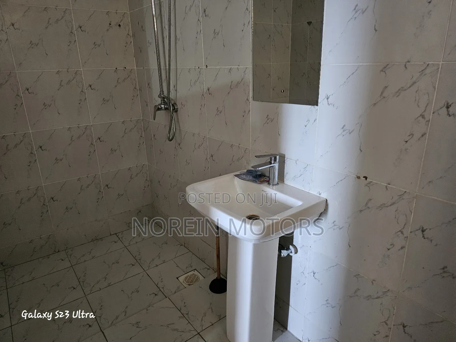Furnished 4bdrm Room & Parlour in Nyali Links Road, Mombasa CBD