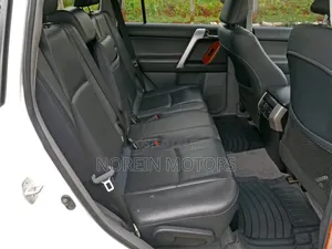 Toyota Land Cruiser Prado 2012 White