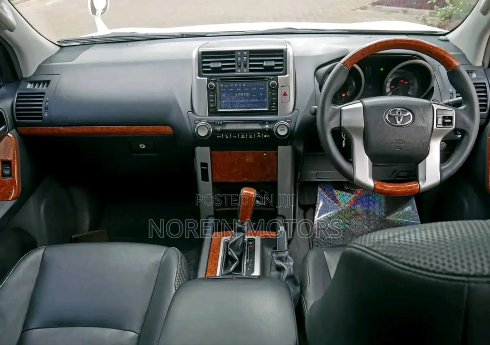 Toyota Land Cruiser Prado 2012 White