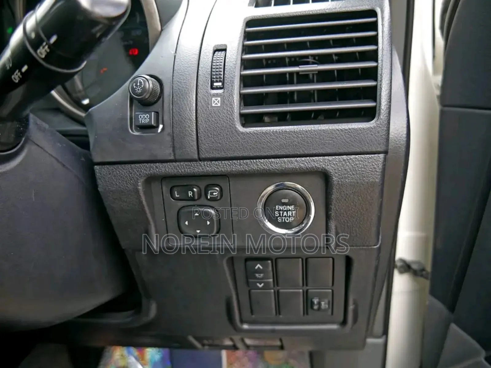 Toyota Land Cruiser Prado 2012 White