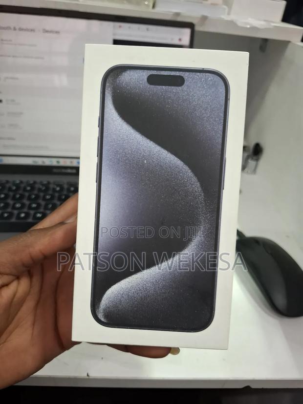 New Apple iPhone 15 Pro 256 GB Blue - thumbnail 2