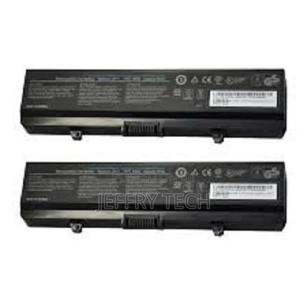 Dell Inspiron 1545 / 1525 Laptop Battery Nnnn