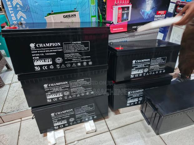 Champion 200ah 12V Deep Cycle Battery - main view