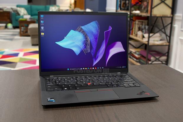 New Lenovo ThinkPad X1 Carbon Gen11 16GB Intel Core I7 SSD 512GB - thumbnail 2