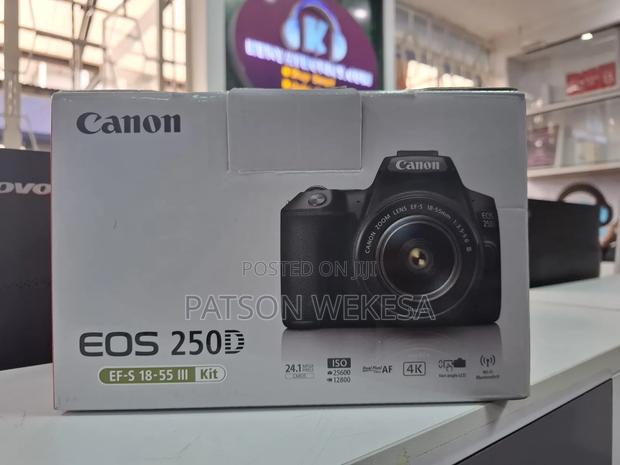Canon Eos 250d DSLR 18>55mm Lens