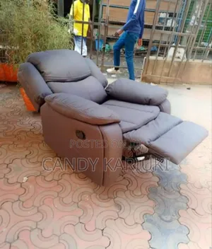 Large Size Single Seater Recliner Patients Seat